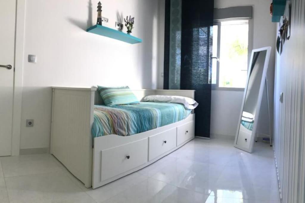 Villa Luxury - Private Pool - Wifi - Solarium อาลิกันเต ภายนอก รูปภาพ