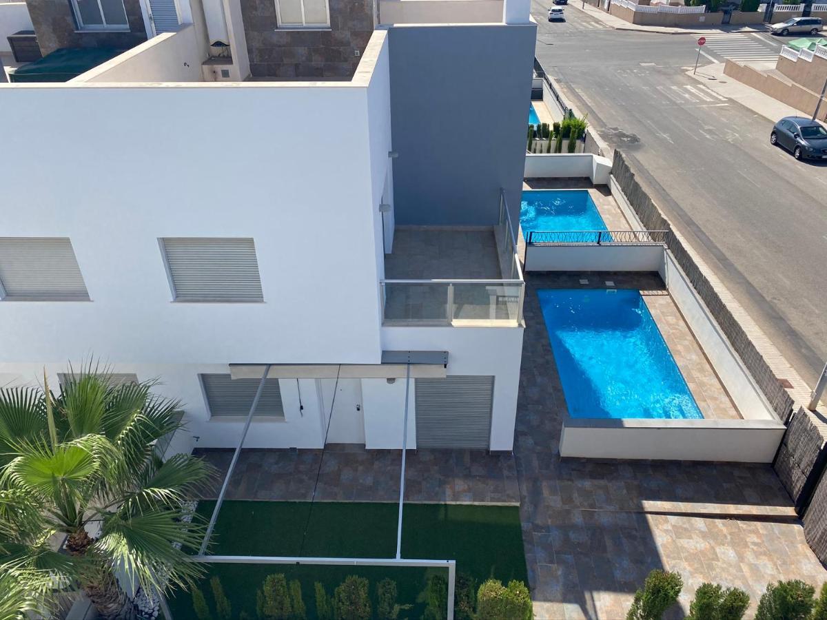 Villa Luxury - Private Pool - Wifi - Solarium อาลิกันเต ภายนอก รูปภาพ